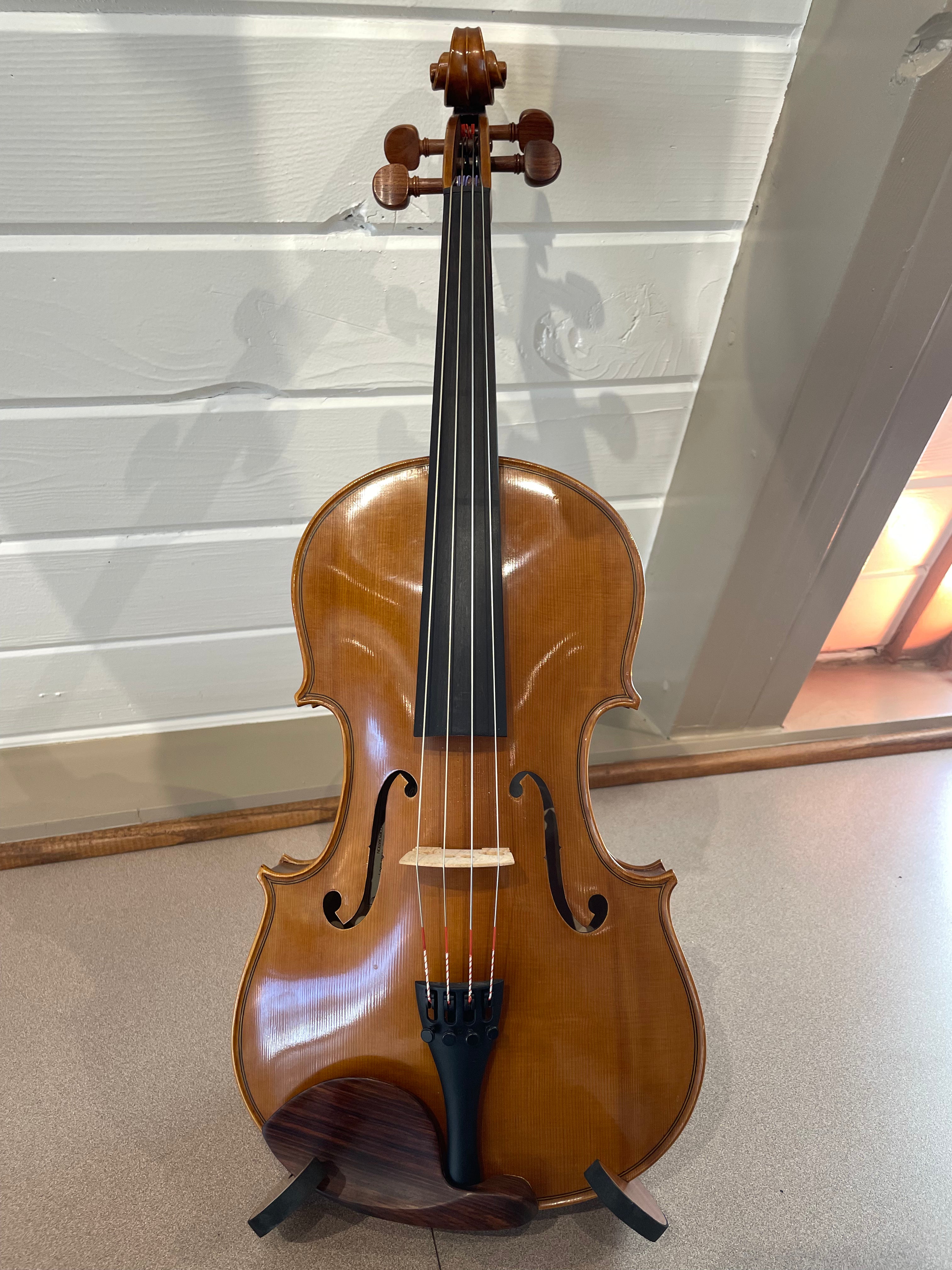 Upgrade 15" Viola Outfit