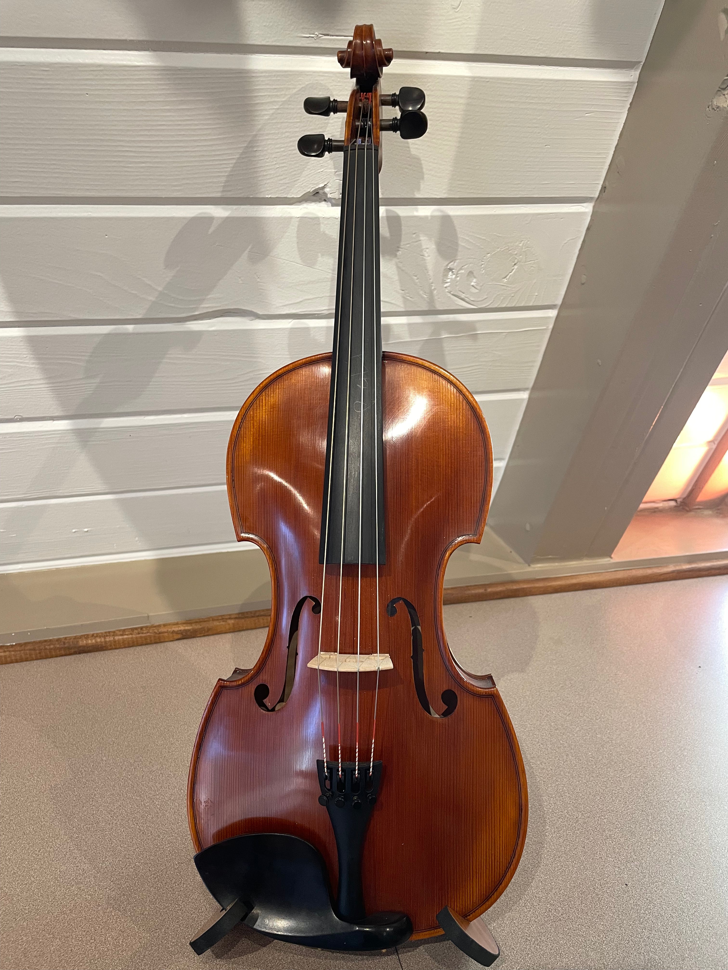 Upgrade 15.5" Viola outfit