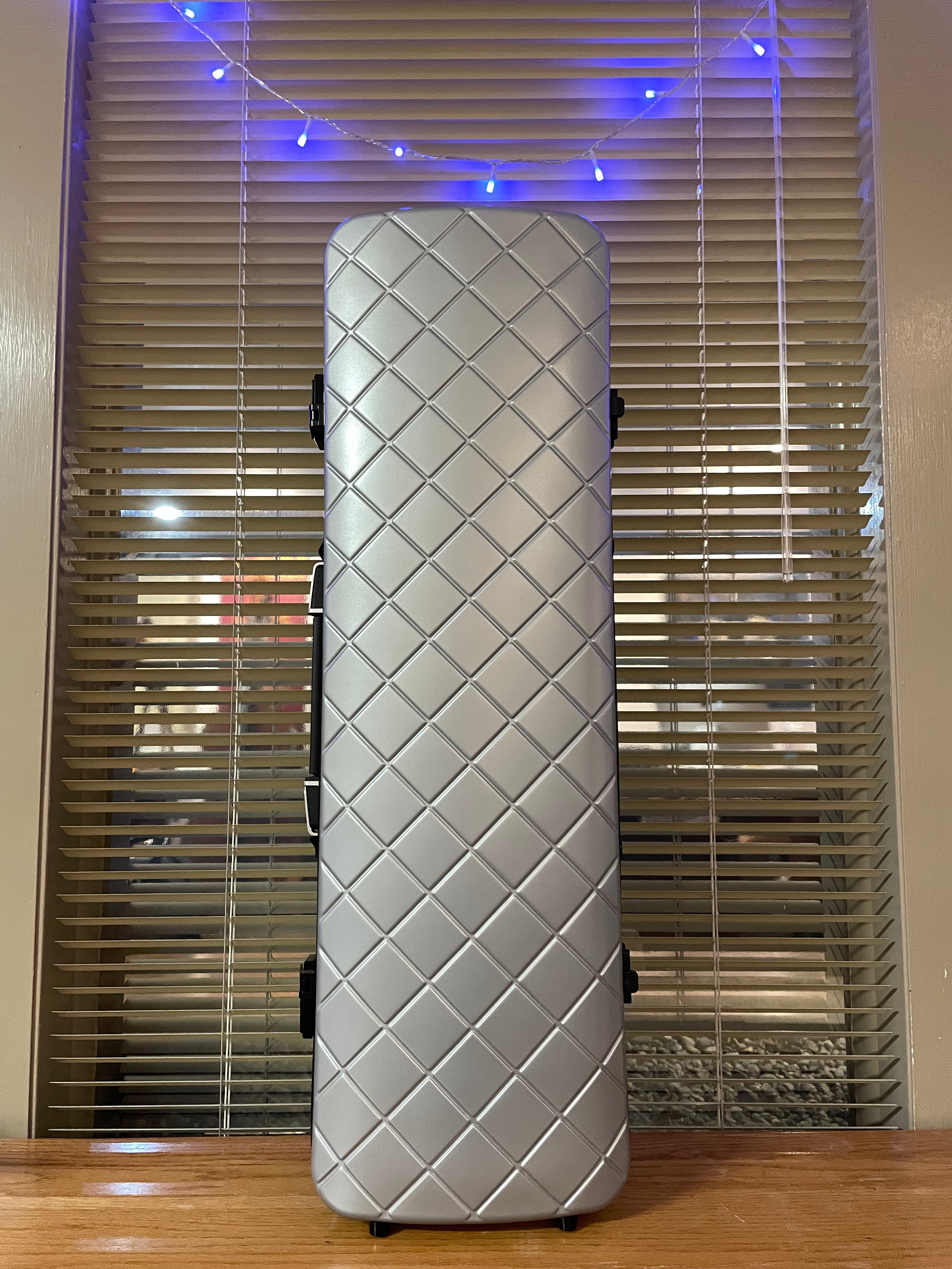 Quilted Top Polycarbonate Violin Case