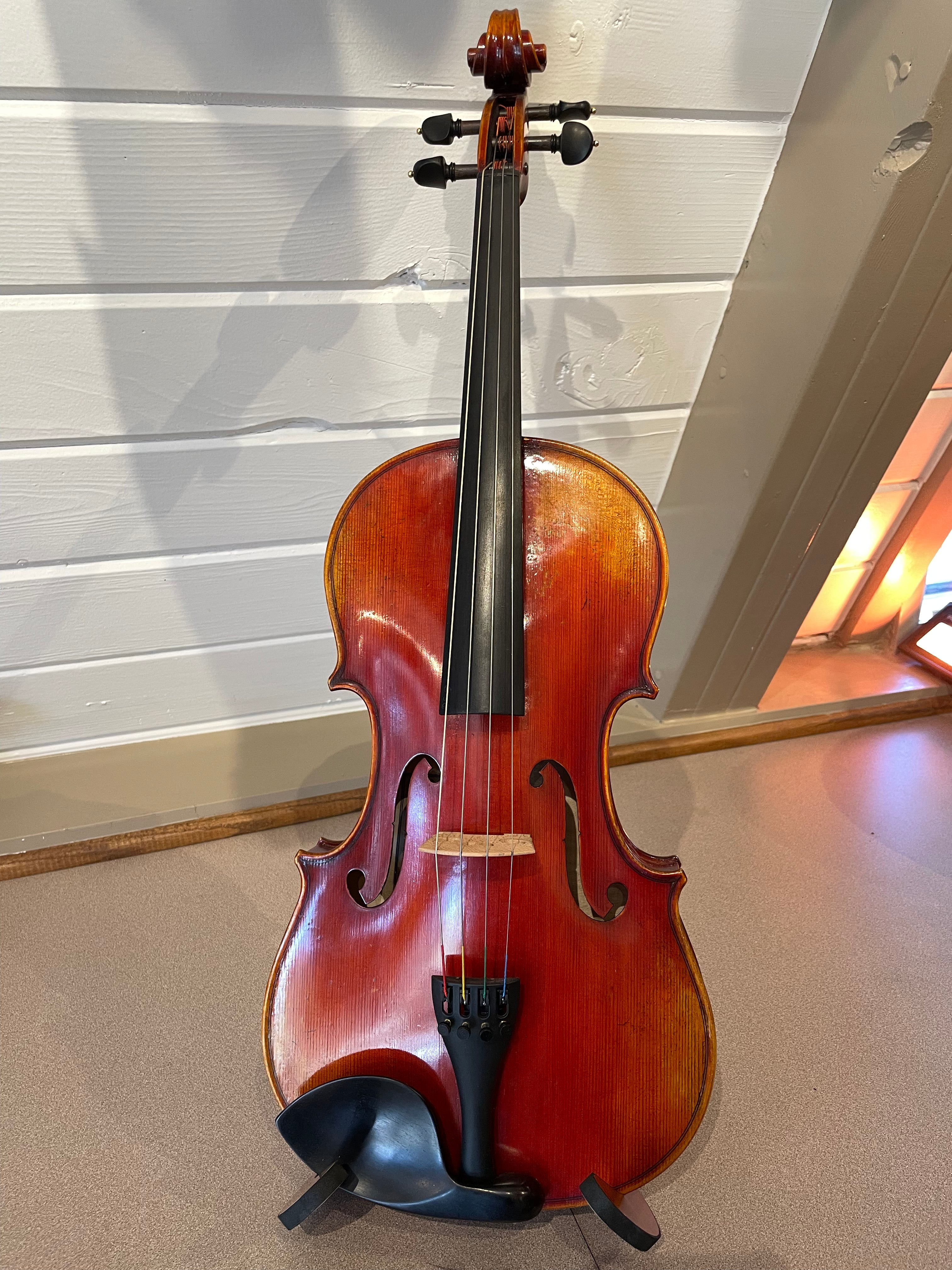 Upgrade 16.5" Viola Outfit