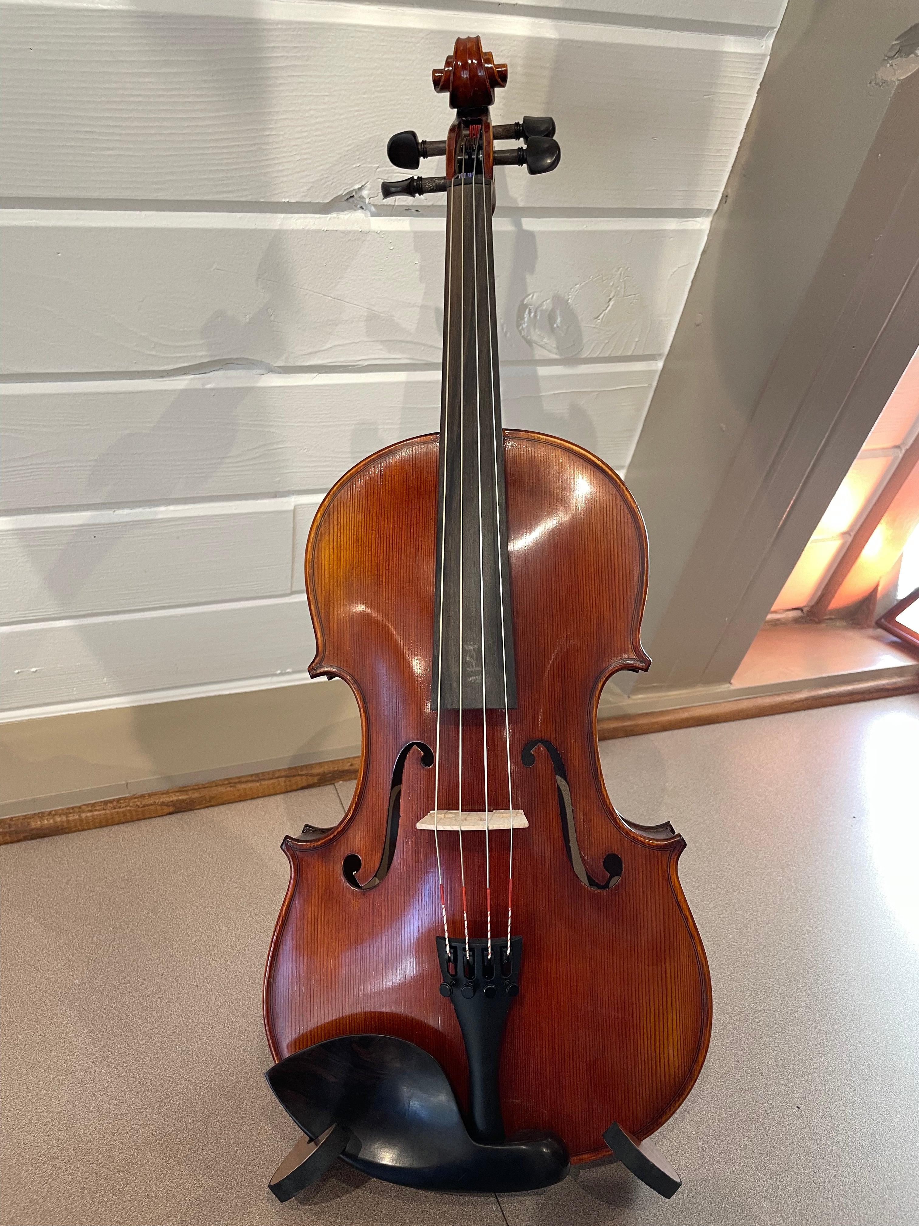 Upgrade 15" Viola Outfit