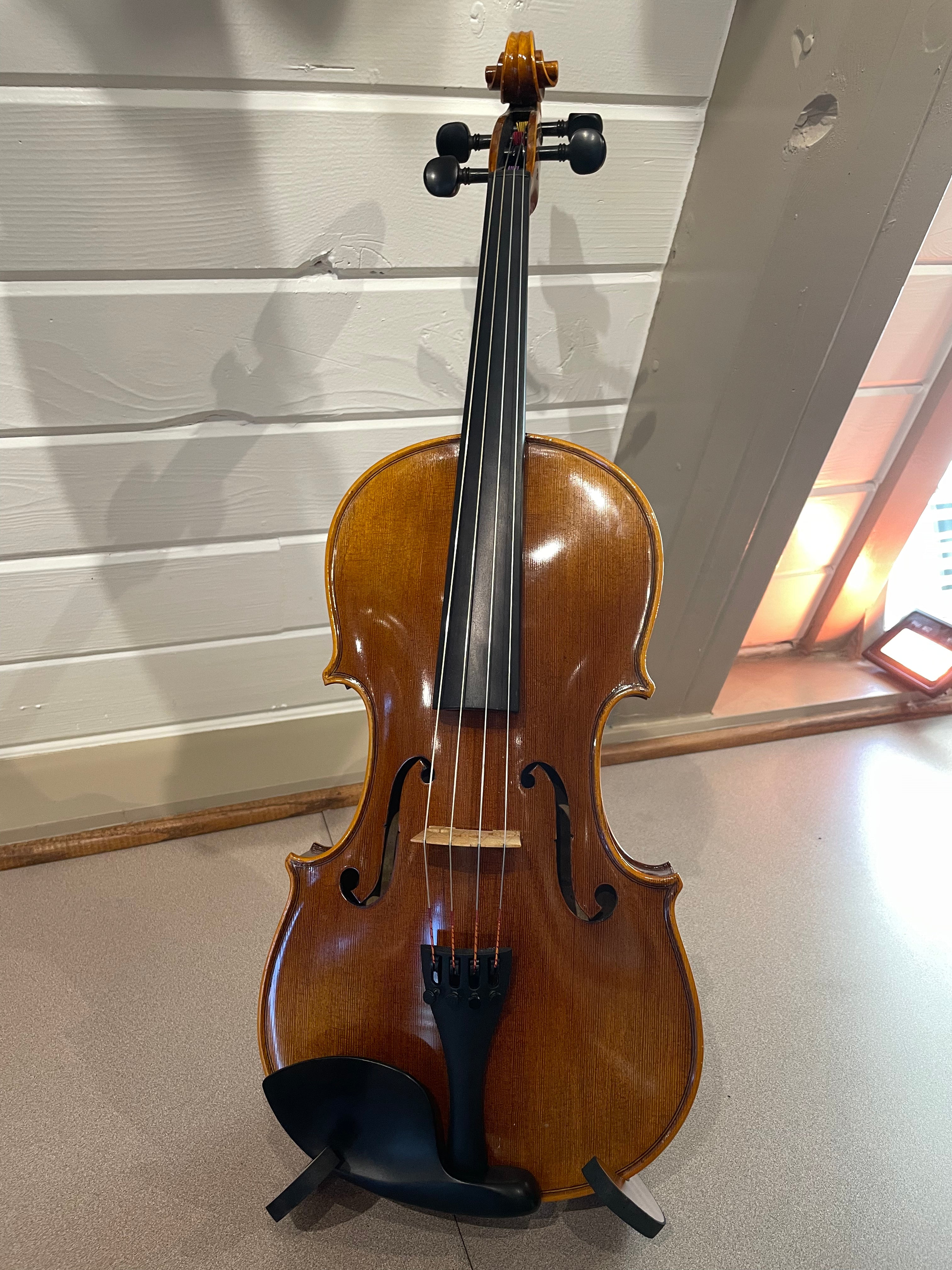 Upgrade 16" Viola Outfit